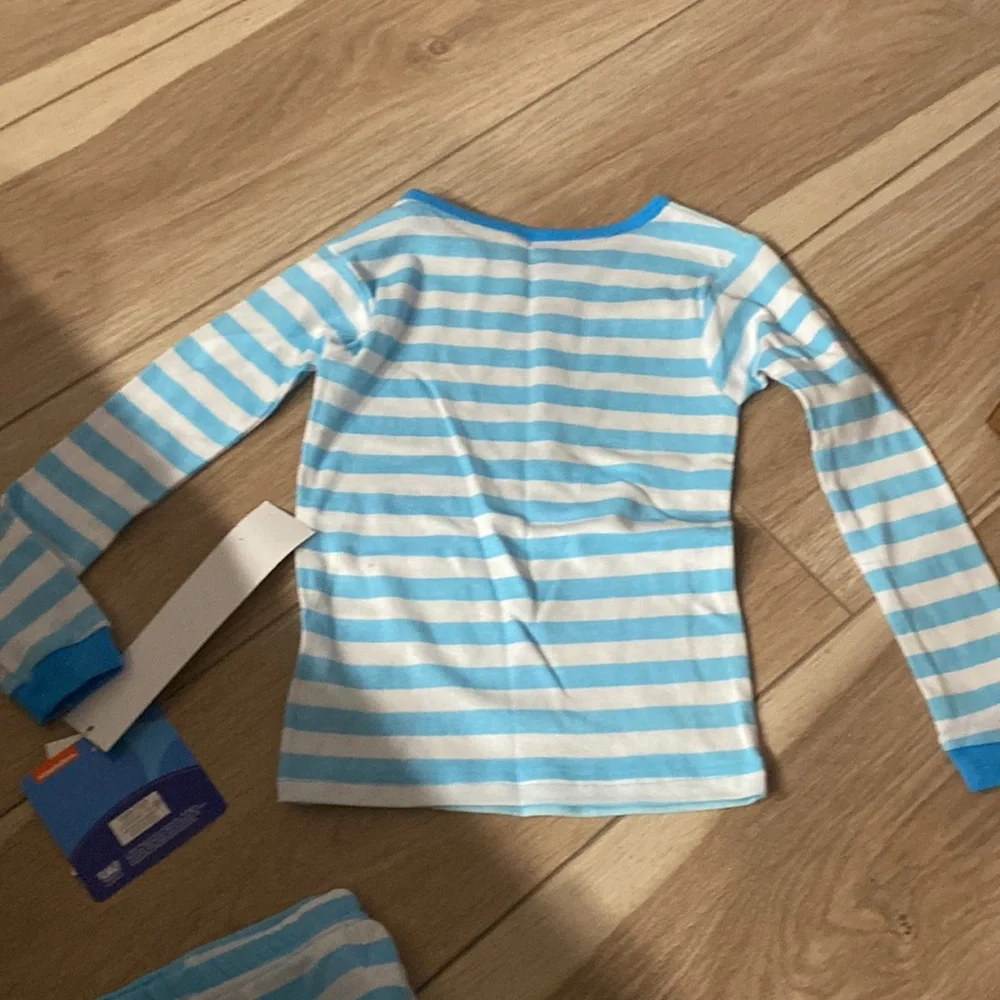 NICKOLODEON PAJAMAS - Picture 3 of 4